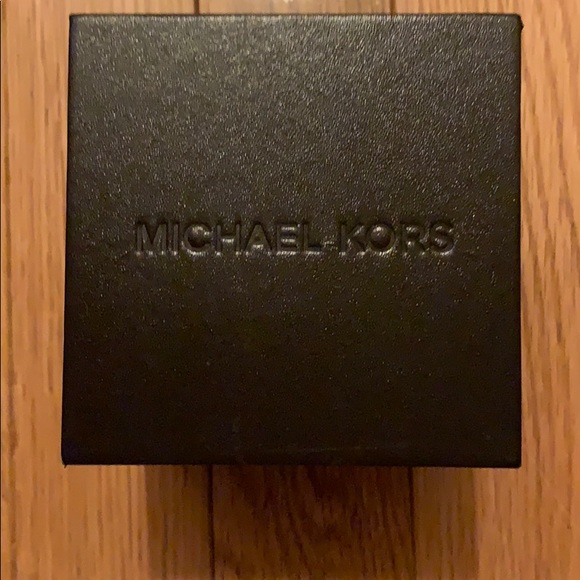 Michael Kors Runway Chronograph watch! - Picture 7 of 8